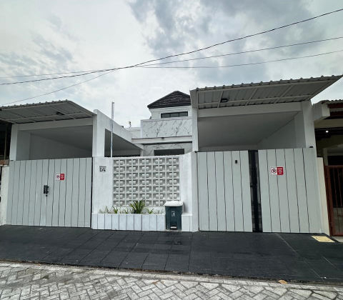 Dijual Rumah Darmo Sentosa Raya